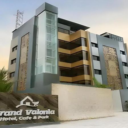 Grand Valonia Hotel Jember Exterior photo